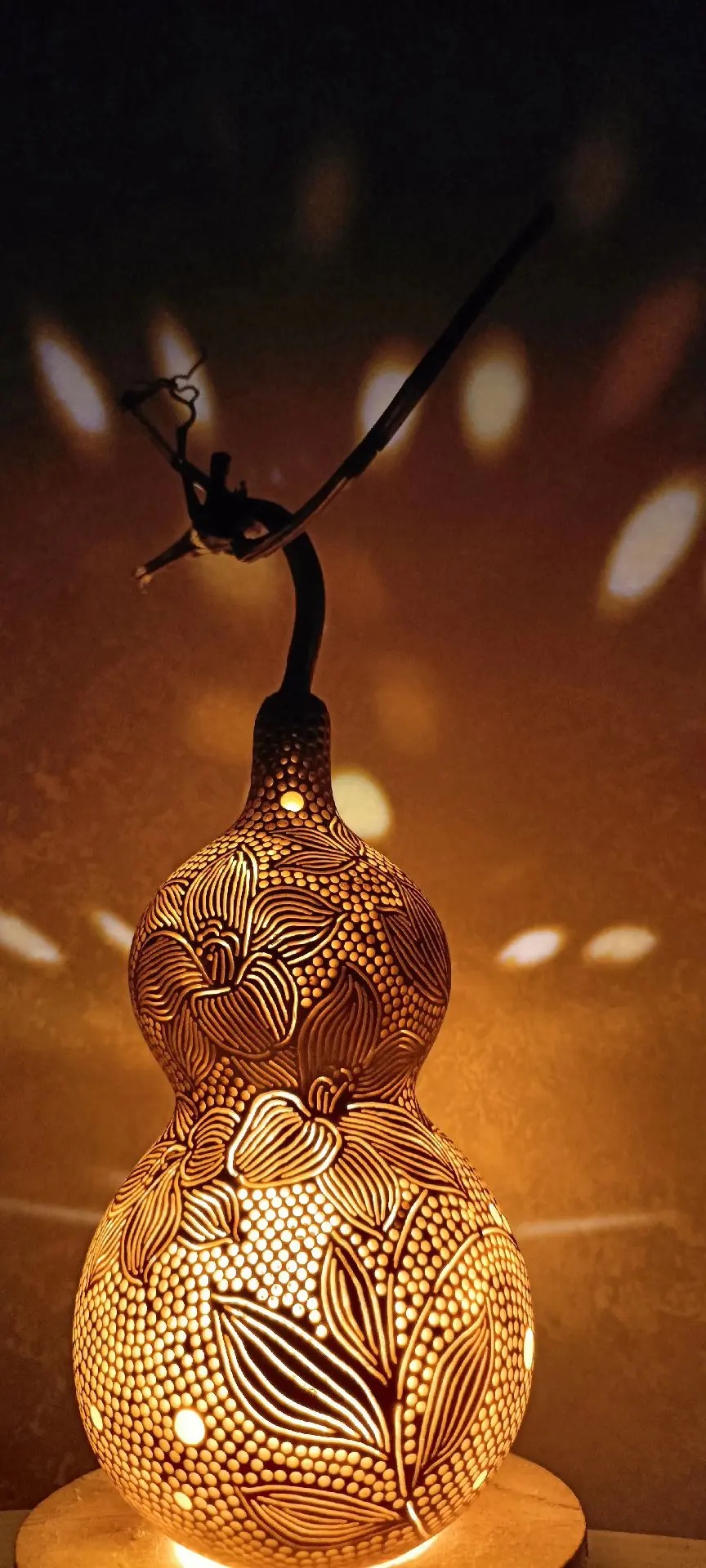 Handmade Hollowed-out Carved Gourd Art Lamp - Creative Home Decoration Handicraft - Image 3